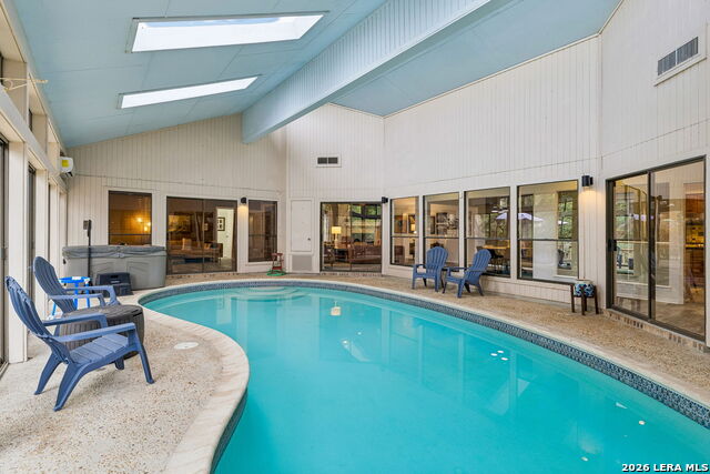 Listing photo id 34 for 3442 River Path