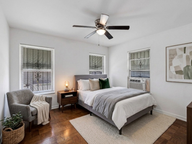 Image 19 of 33 For 331 Saipan Pl