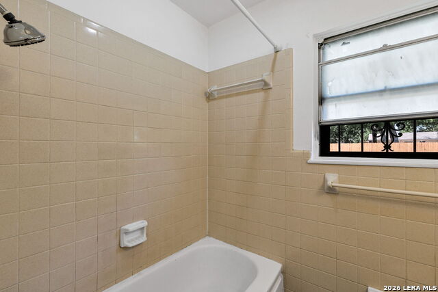 Image 22 of 33 For 331 Saipan Pl