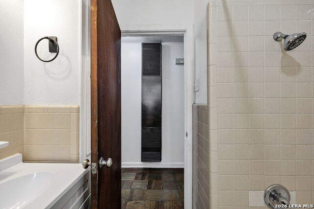 Image 24 of 33 For 331 Saipan Pl