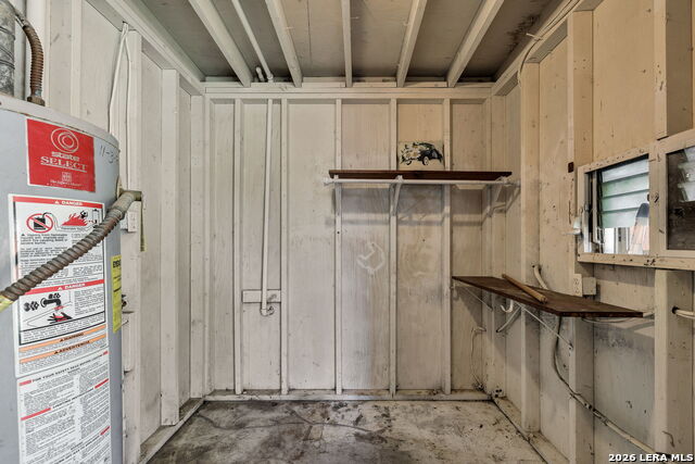 Image 26 of 33 For 331 Saipan Pl