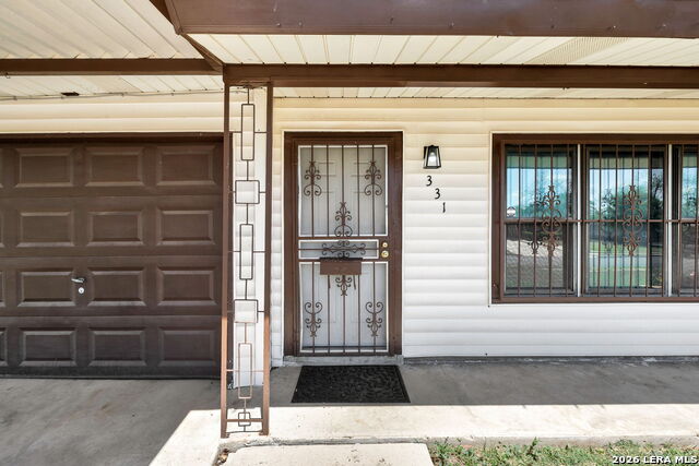 Image 4 of 33 For 331 Saipan Pl