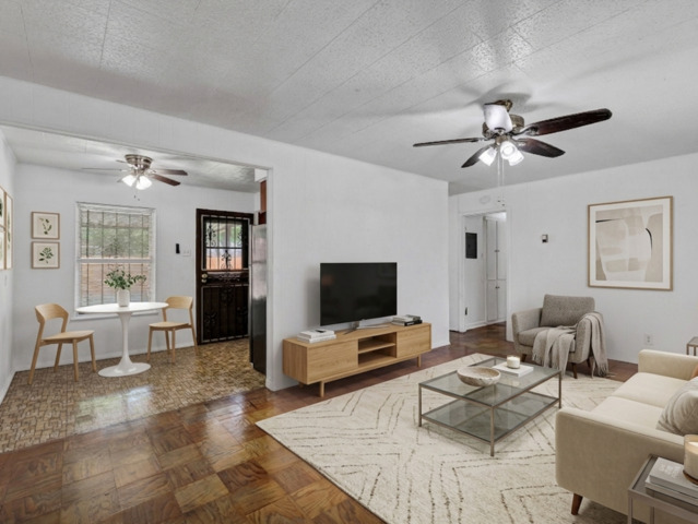 Image 6 of 33 For 331 Saipan Pl