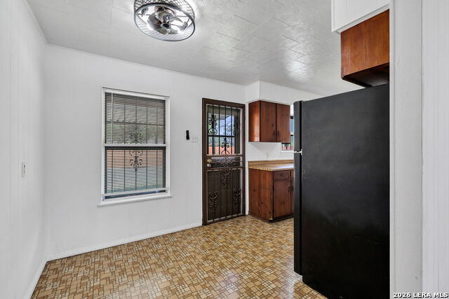 Image 9 of 33 For 331 Saipan Pl