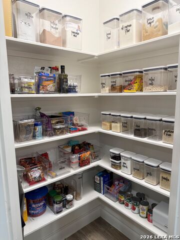 Image 15 of 41 For 14021 Massima