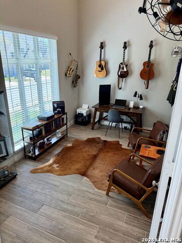 Image 27 of 41 For 14021 Massima