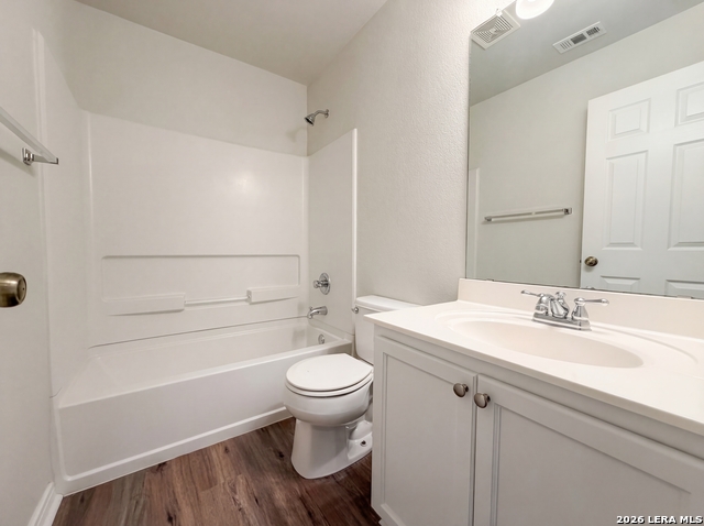 Image 13 of 17 For 5708 Maxfli Dr