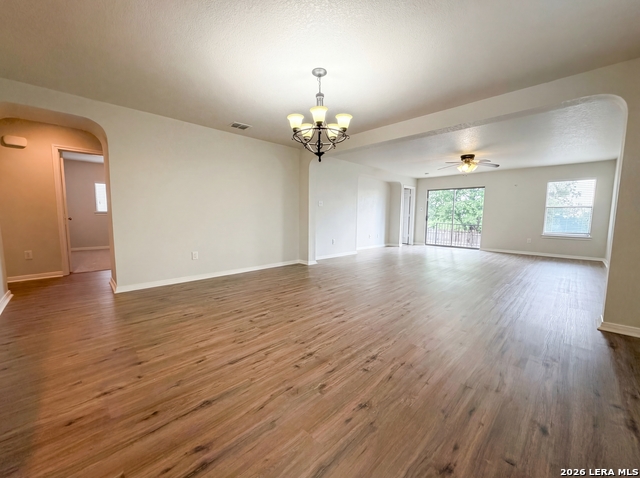 Image 3 of 17 For 5708 Maxfli Dr