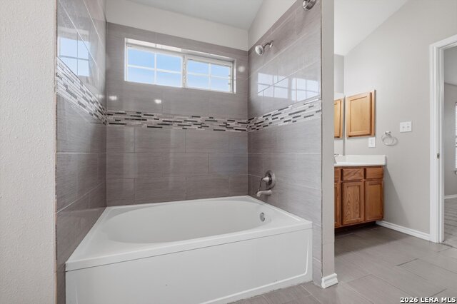 Image 19 of 27 For 1823 Rebeccas