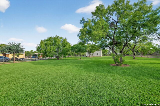 Details for 128 County Road 2672, Devine, TX 78016