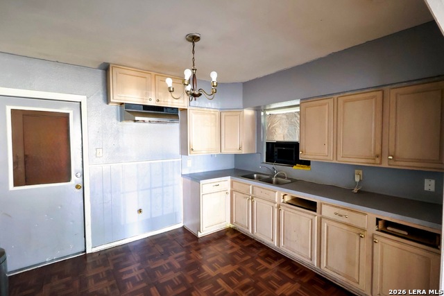 Image 6 of 15 For 654 Ellor Dr