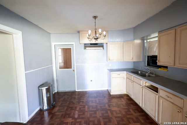 Image 7 of 15 For 654 Ellor Dr