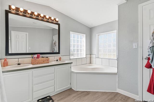 Image 21 of 37 For 247 Pr 4550  