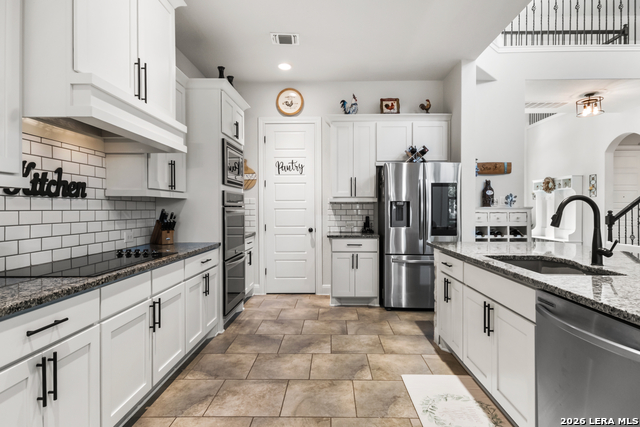 Image 16 of 47 For 417 Bee Caves Cv