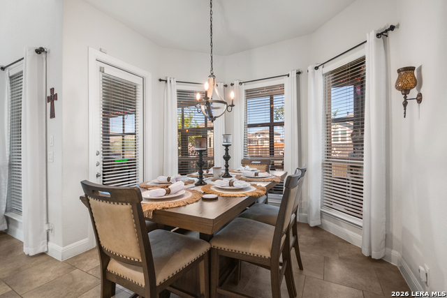 Image 21 of 47 For 417 Bee Caves Cv