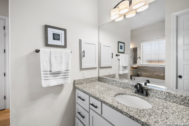 Image 29 of 47 For 417 Bee Caves Cv