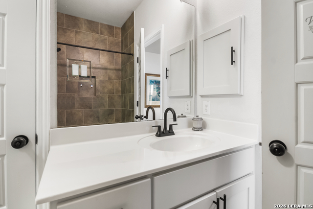 Image 34 of 47 For 417 Bee Caves Cv