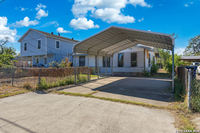 Listing photo id 9 for 442 Humboldt St