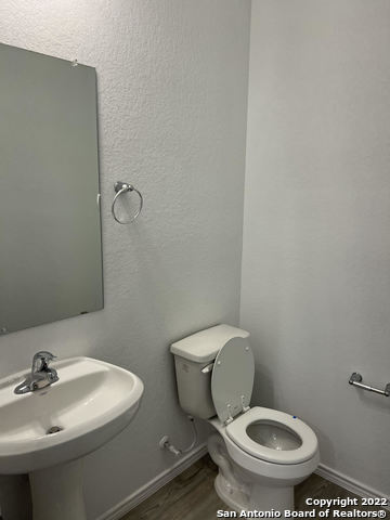 Image 12 of 21 For 2164 Griffith