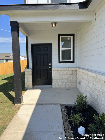 Image 3 of 21 For 2164 Griffith