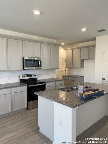 Image 7 of 21 For 2164 Griffith