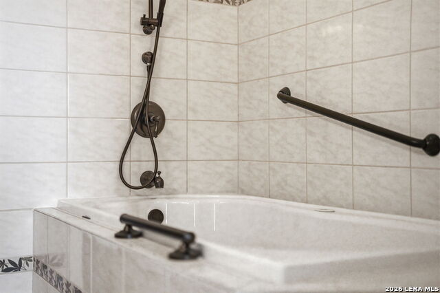 Image 21 of 38 For 126 Juniper Ln