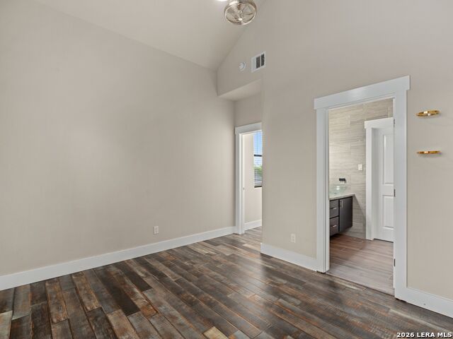 Image 39 of 90 For 1146 Victoria Ln