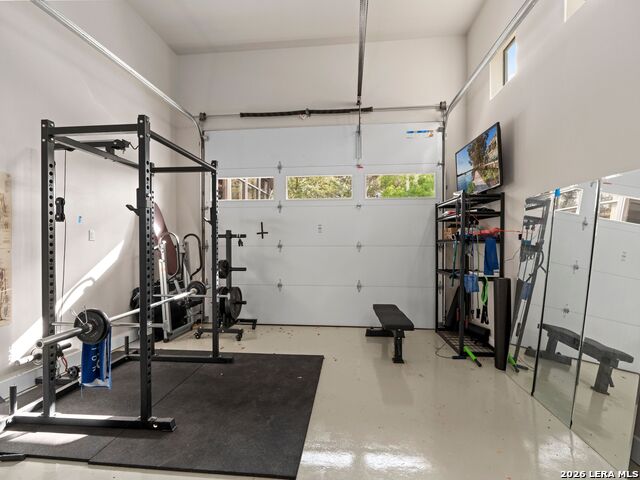 Image 42 of 90 For 1146 Victoria Ln