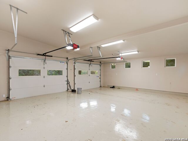 Image 43 of 90 For 1146 Victoria Ln