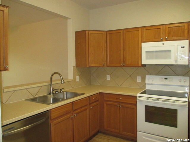 Image 6 of 21 For 13530 Bristow Dawn