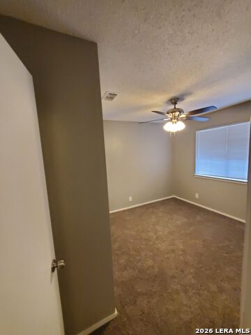 Listing photo id 9 for 8930 Hambledon Dr