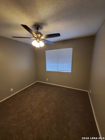 Listing photo id 10 for 8930 Hambledon Dr