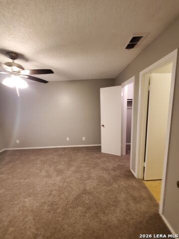 Listing photo id 13 for 8930 Hambledon Dr