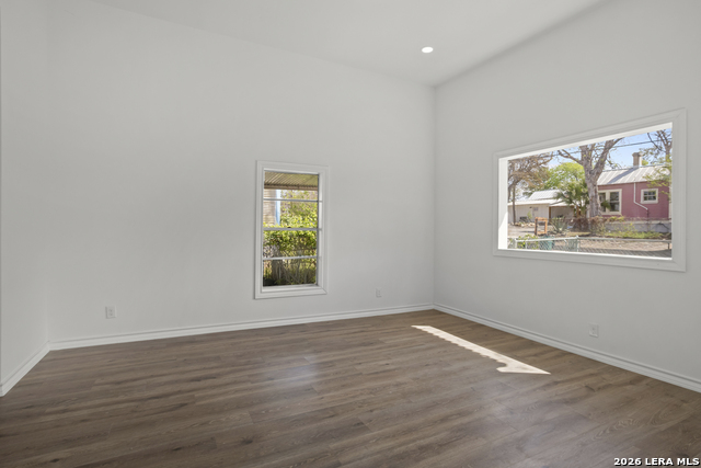 Image 12 of 32 For 1801 Palmetto N