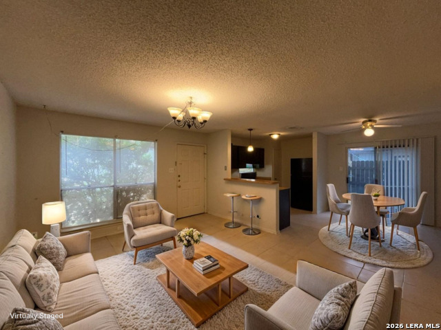 Listing photo id 0 for 8869 Meadow Trace Street