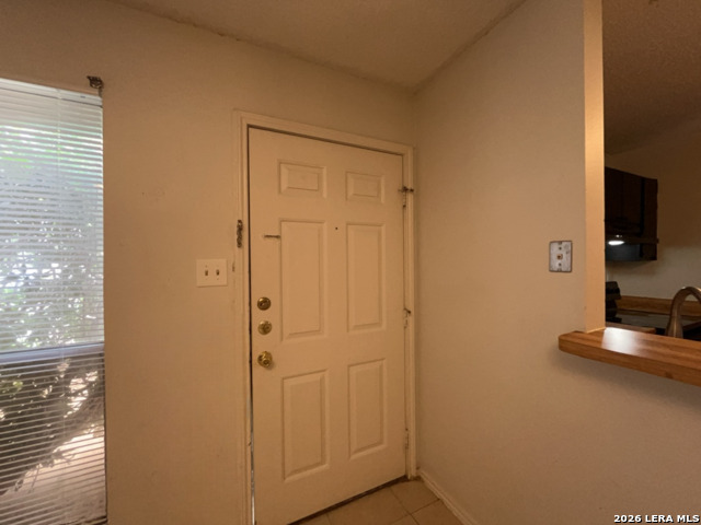 Listing photo id 21 for 8869 Meadow Trace Street