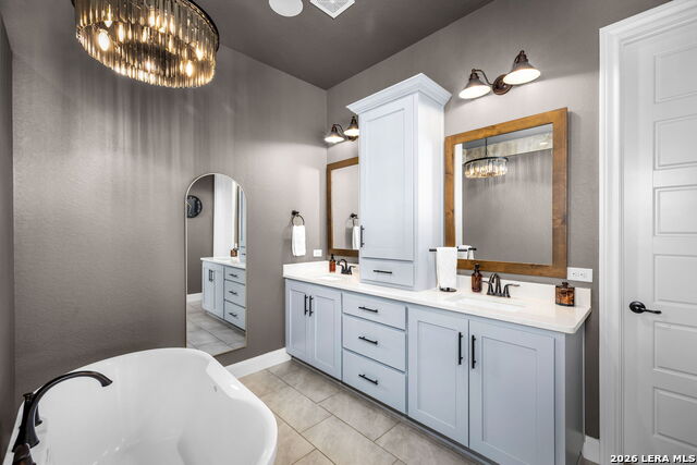 Image 22 of 54 For 1623 Decanter