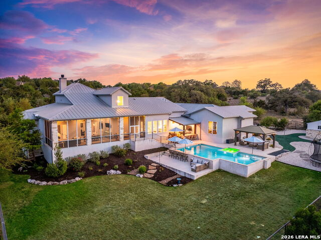 Image 3 of 54 For 1623 Decanter