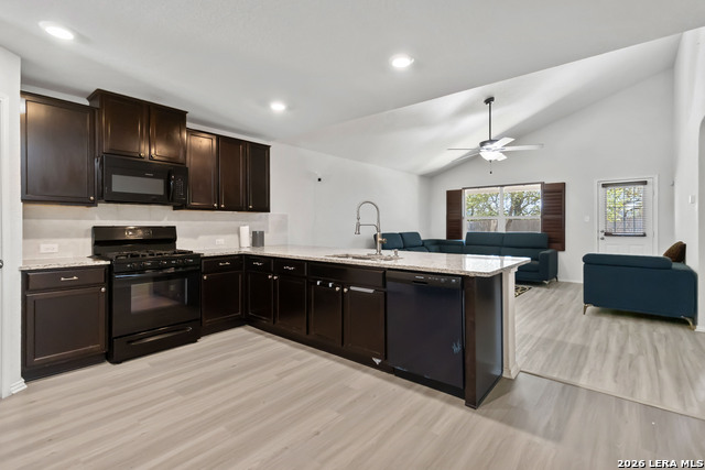 Image 8 of 31 For 3444 Copper Willow