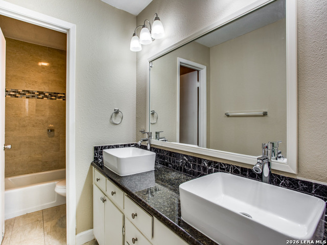 Image 11 of 14 For 122 Terra Alta Dr E 13