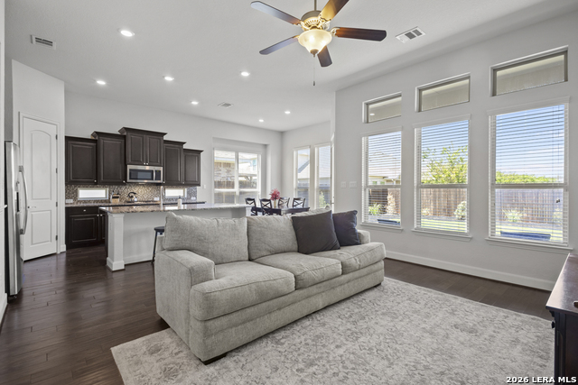 Image 12 of 37 For 9011 Whimsey