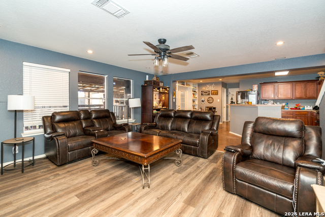 Image 11 of 33 For 10126 Cedarcliff