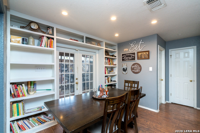 Image 12 of 33 For 10126 Cedarcliff