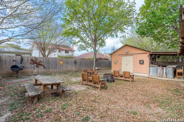 Image 32 of 33 For 10126 Cedarcliff