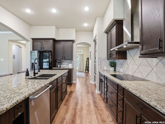 Image 15 of 49 For 1211 Copperhead Road