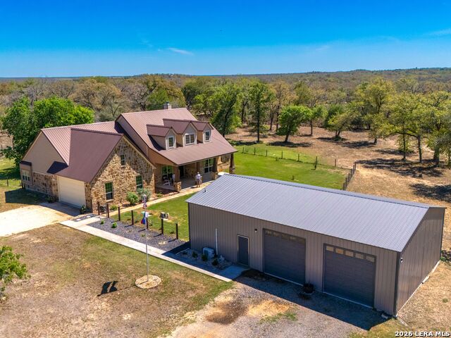 Image 35 of 49 For 1211 Copperhead Road