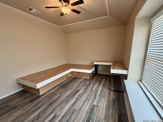 Image 24 of 43 For 1805 Logan Trl