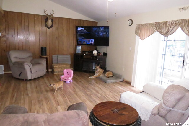 Image 9 of 36 For 2126 Church Rd