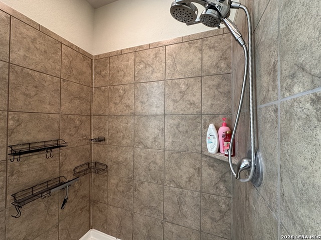 Image 20 of 25 For 2354 Pesaro Point