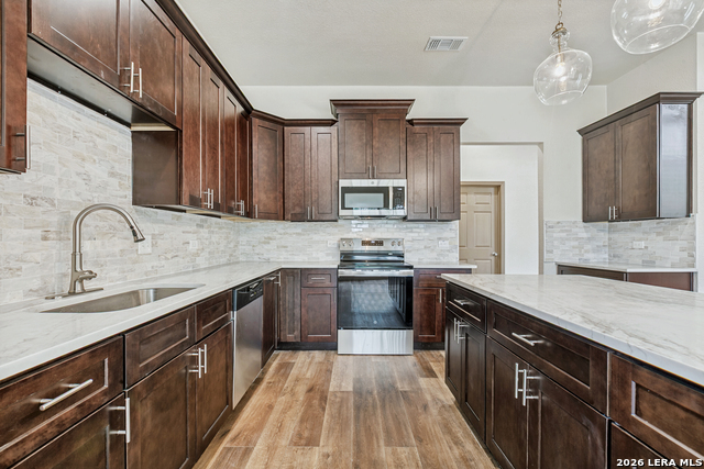 Image 12 of 24 For 13539 Sleepy Oaks